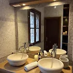 Casetta Di Asciaghju, Avec Jacuzzi Prive Et Acces Direct Aux Plages * Porto-Vecchio (Corsica)