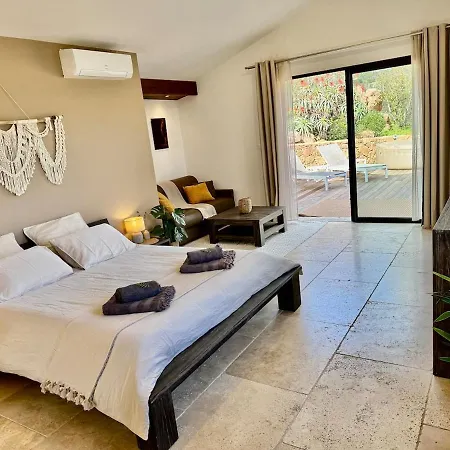 Hébergement de vacances Casetta Di Asciaghju, Avec Jacuzzi Prive Et Acces Direct Aux Plages